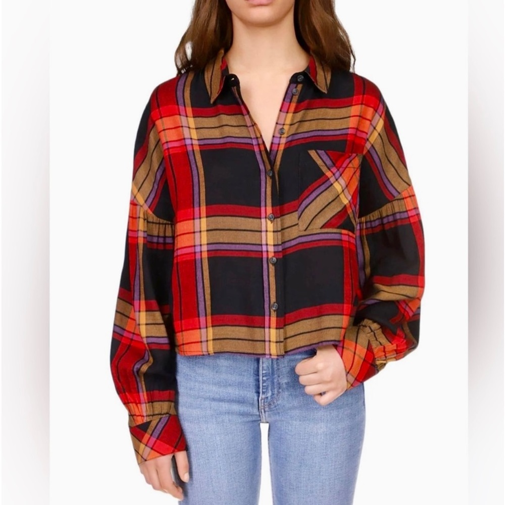 Sanctuary cropped blouse